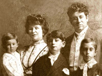 Thomashefsky Family Portrait